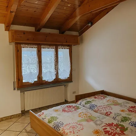 Apartment Mansarda De Legn Cannobio