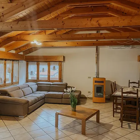 Mansarda De Legn Apartment *